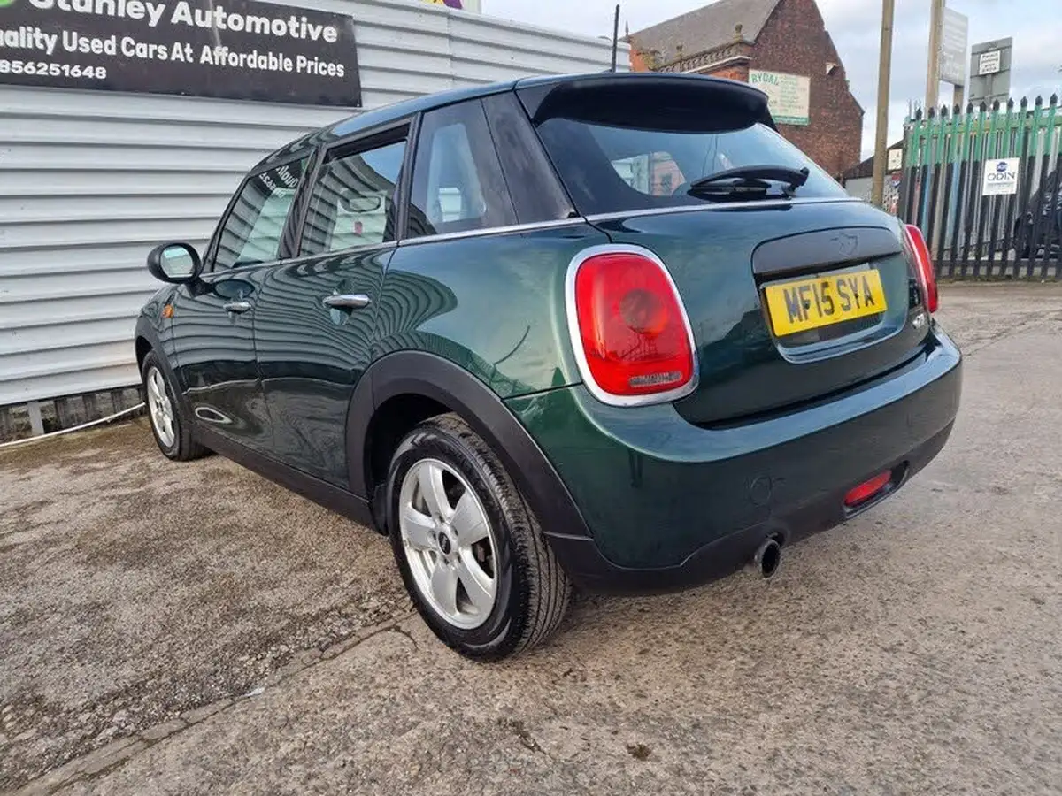 2015-mini-cooper-12-one-ss-5d-big-4