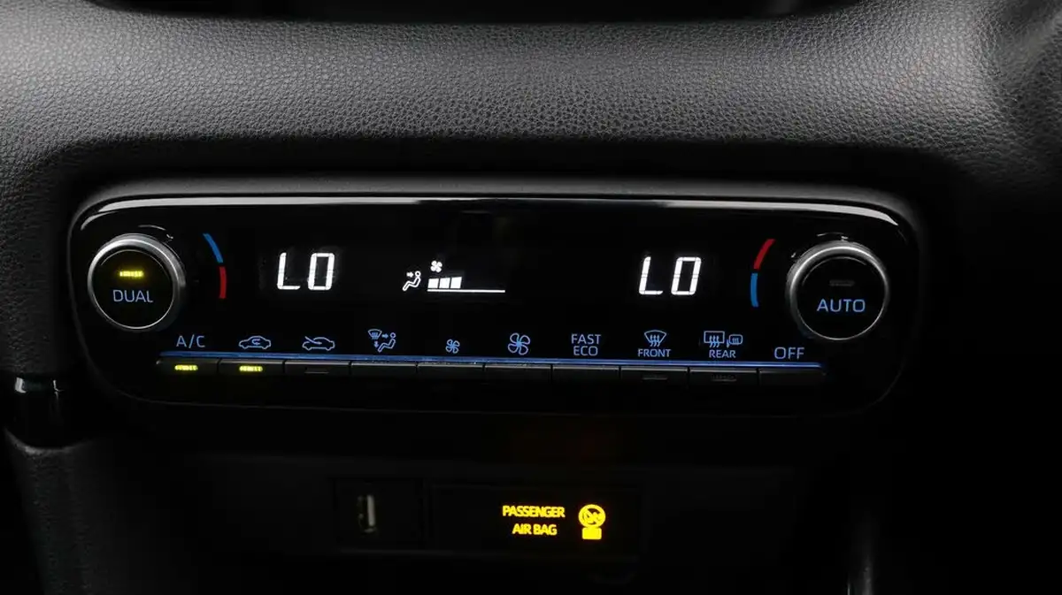 2022-toyota-yaris-15-vvt-i-dynamic-big-12