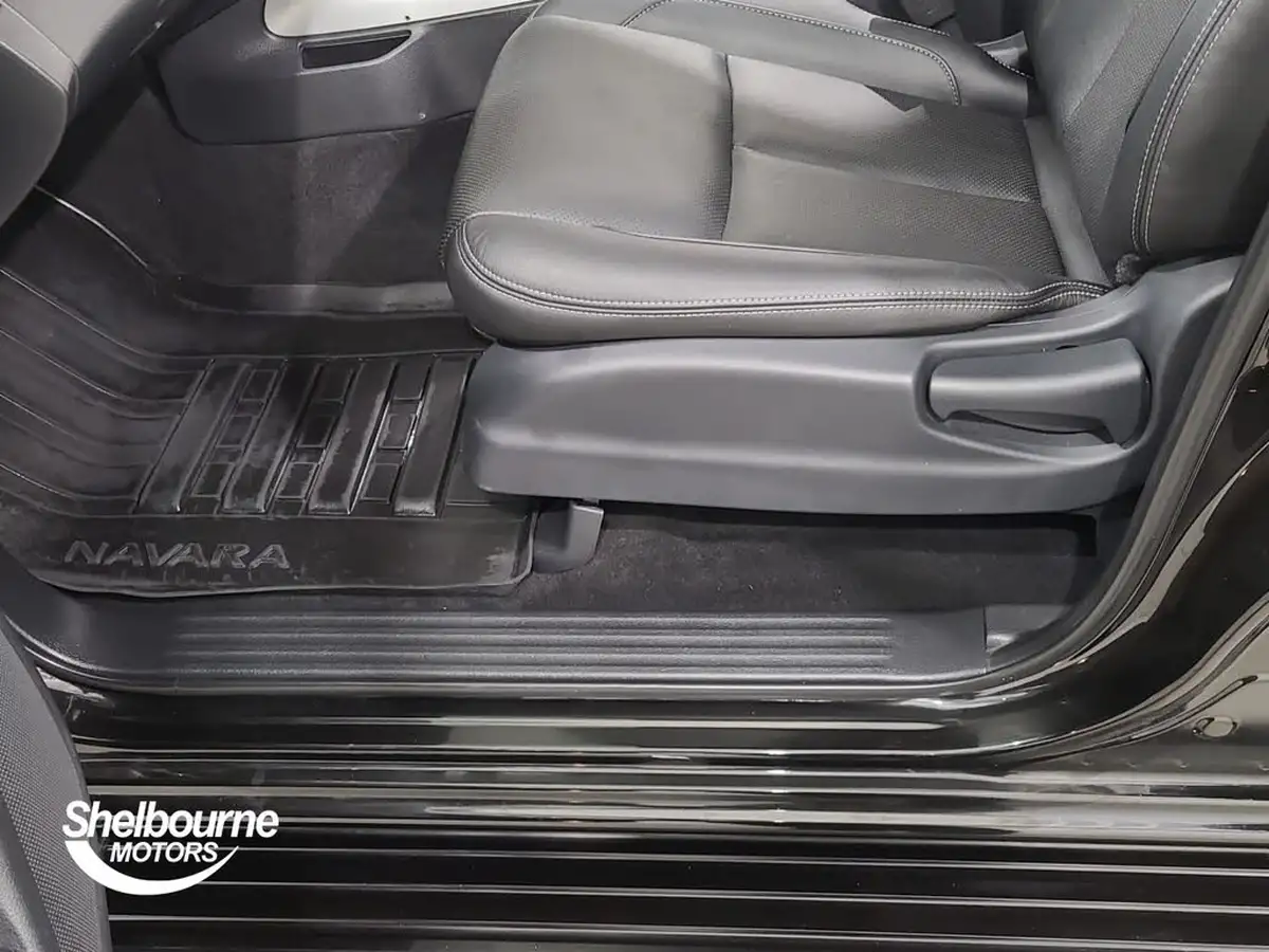 2021-nissan-navara-23dci-tt-tekna-8-navileather-auto-big-9