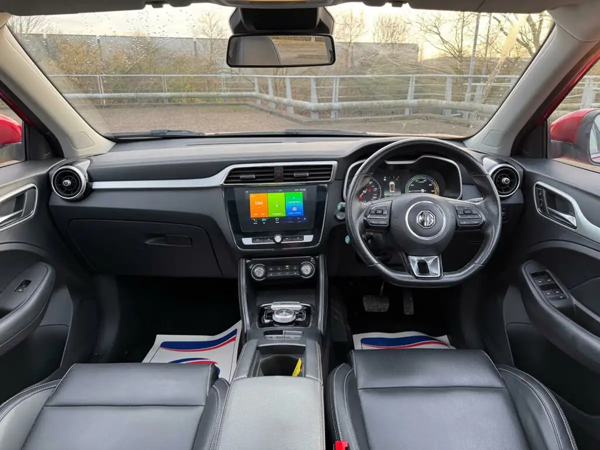 2020-mg-zs-suv-e-exclusive-ev-big-13