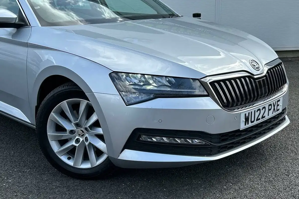 2022-skoda-superb-20tdi-se-technology-estate-dsg-big-20