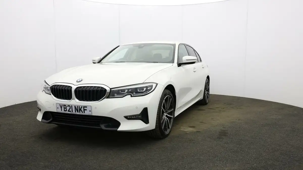 2021-bmw-3-series-20-318i-sport-saloon-4d-big-31