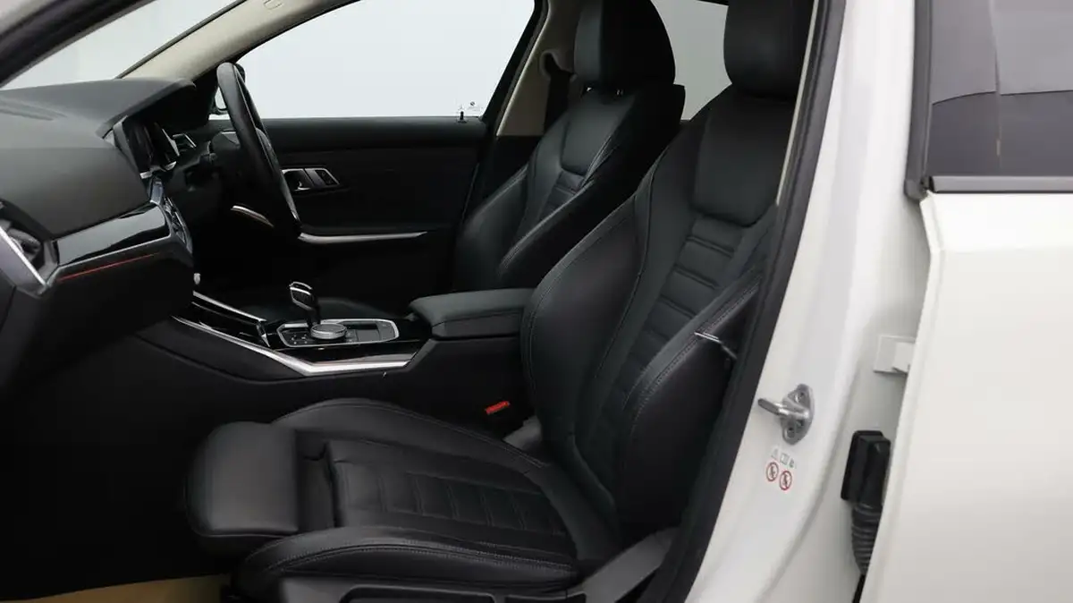 2021-bmw-3-series-20-318i-sport-saloon-4d-big-13