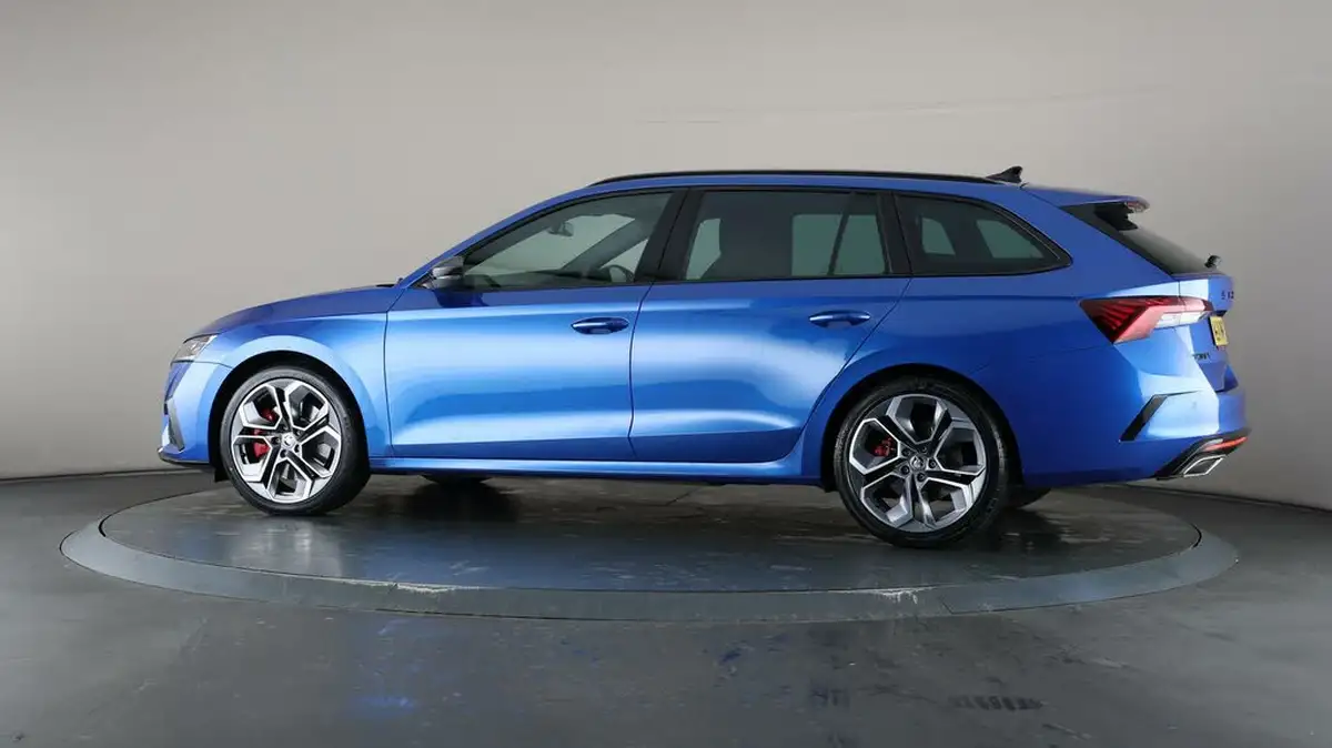 2024-skoda-octavia-20-tsi-vrs-245ps-estate-dsg-big-69