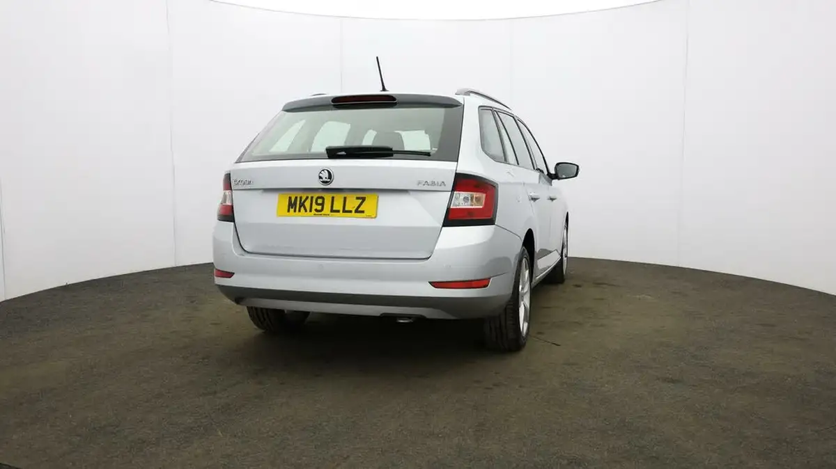 2019-skoda-fabia-10-tsi-se-l-109ps-estate-dsg-big-53