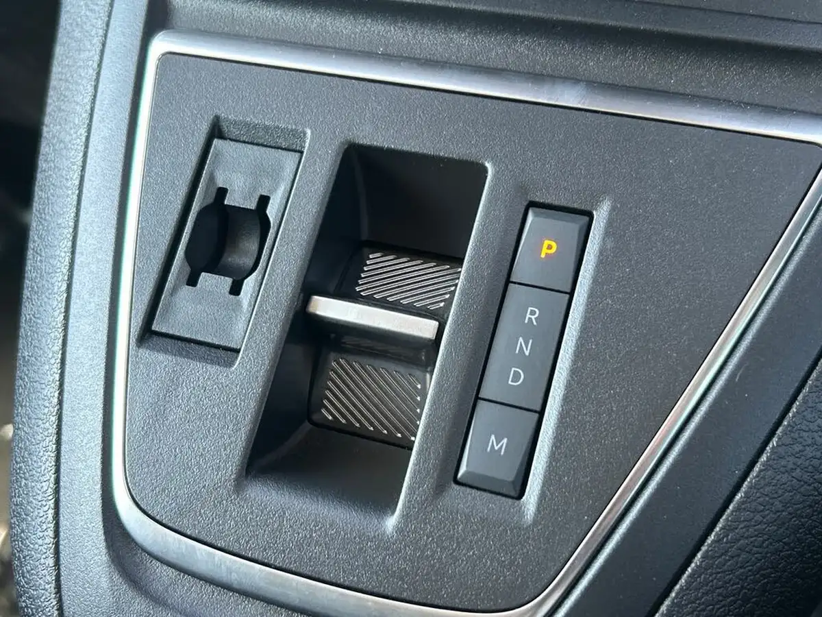 2025-vauxhall-vivaro-20td-xl-prime-panel-auto-big-27