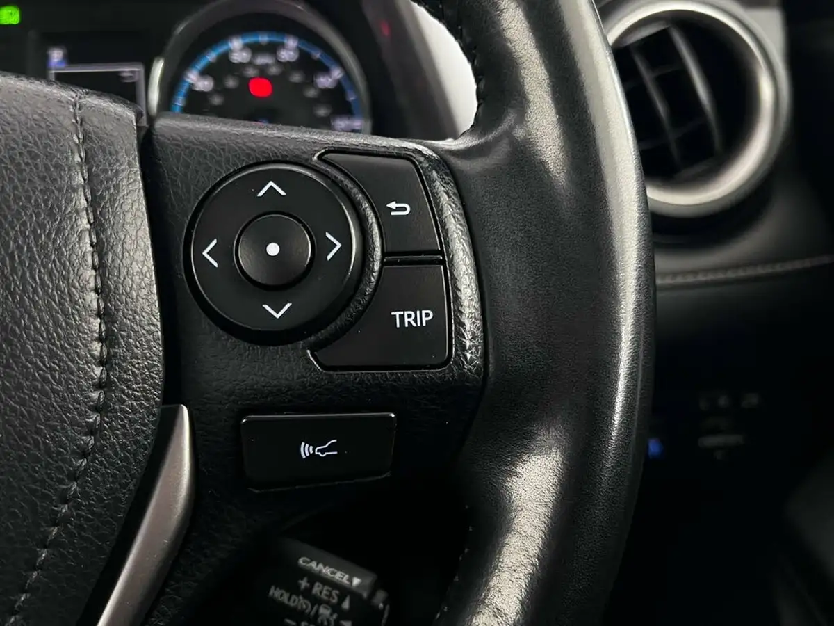 2018-toyota-rav4-25-vvt-i-icon-tech-big-18