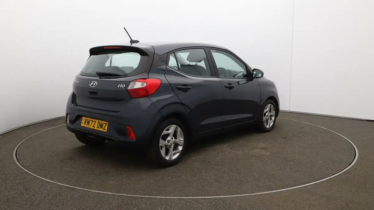 2023-hyundai-i10-12-se-connect-big-48