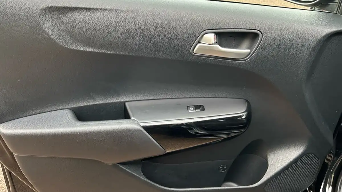 2024-kia-picanto-10-2-big-11