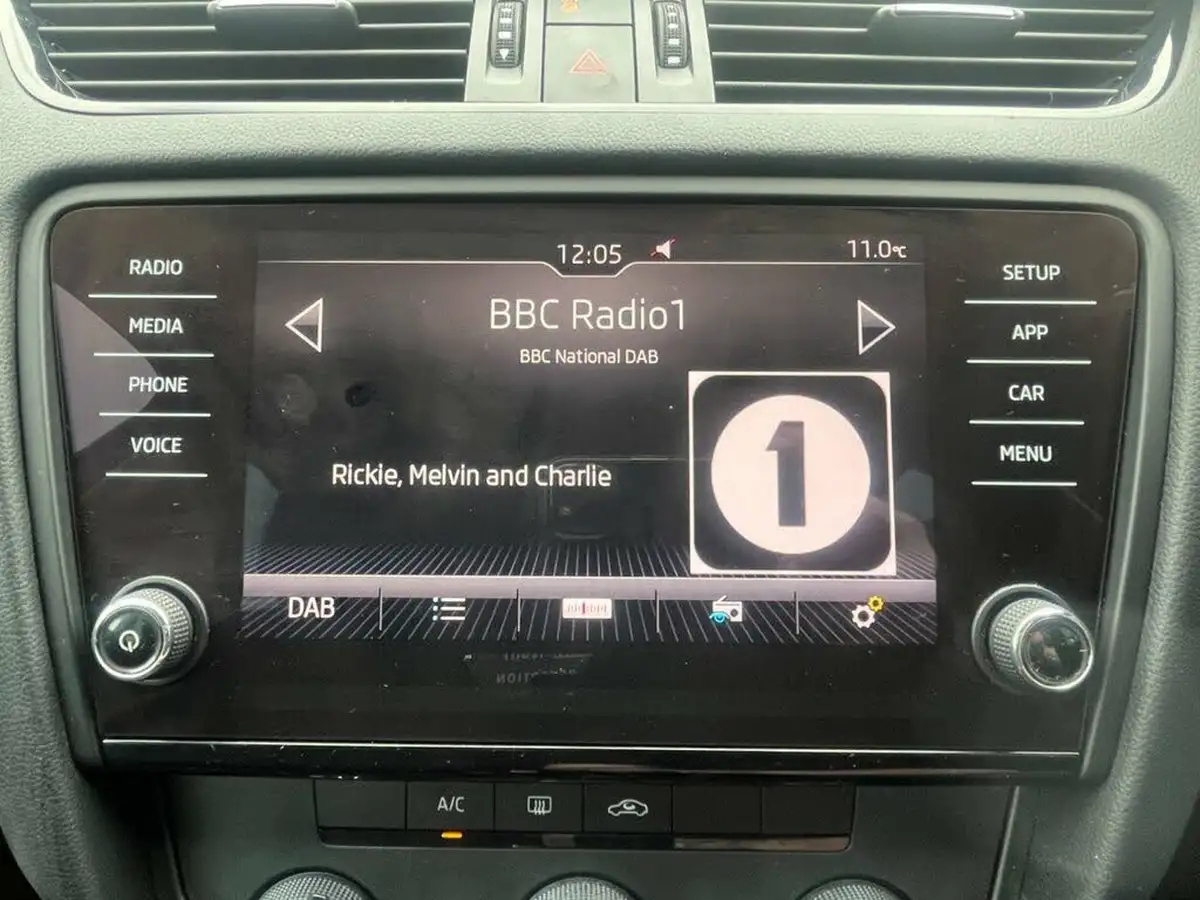 2018-skoda-octavia-big-17