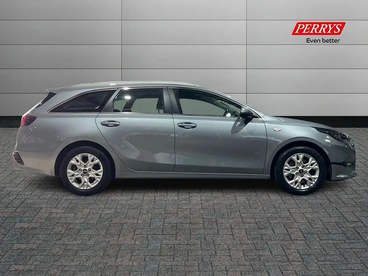 2022-kia-ceed-10-t-gdi-2-sportswagon-big-2