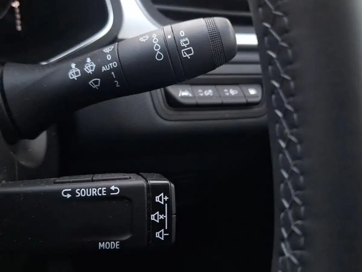 2023-renault-captur-16-techno-160ps-plug-in-big-18