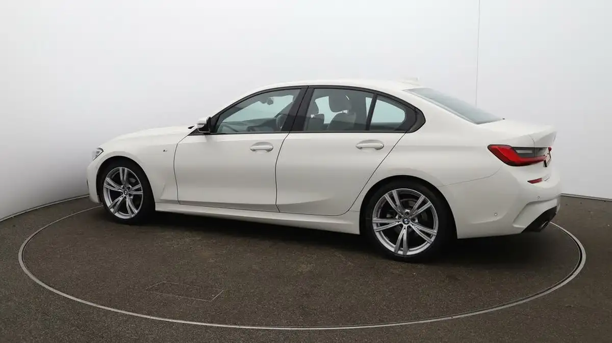 2020-bmw-3-series-20-318i-m-sport-saloon-4d-big-39