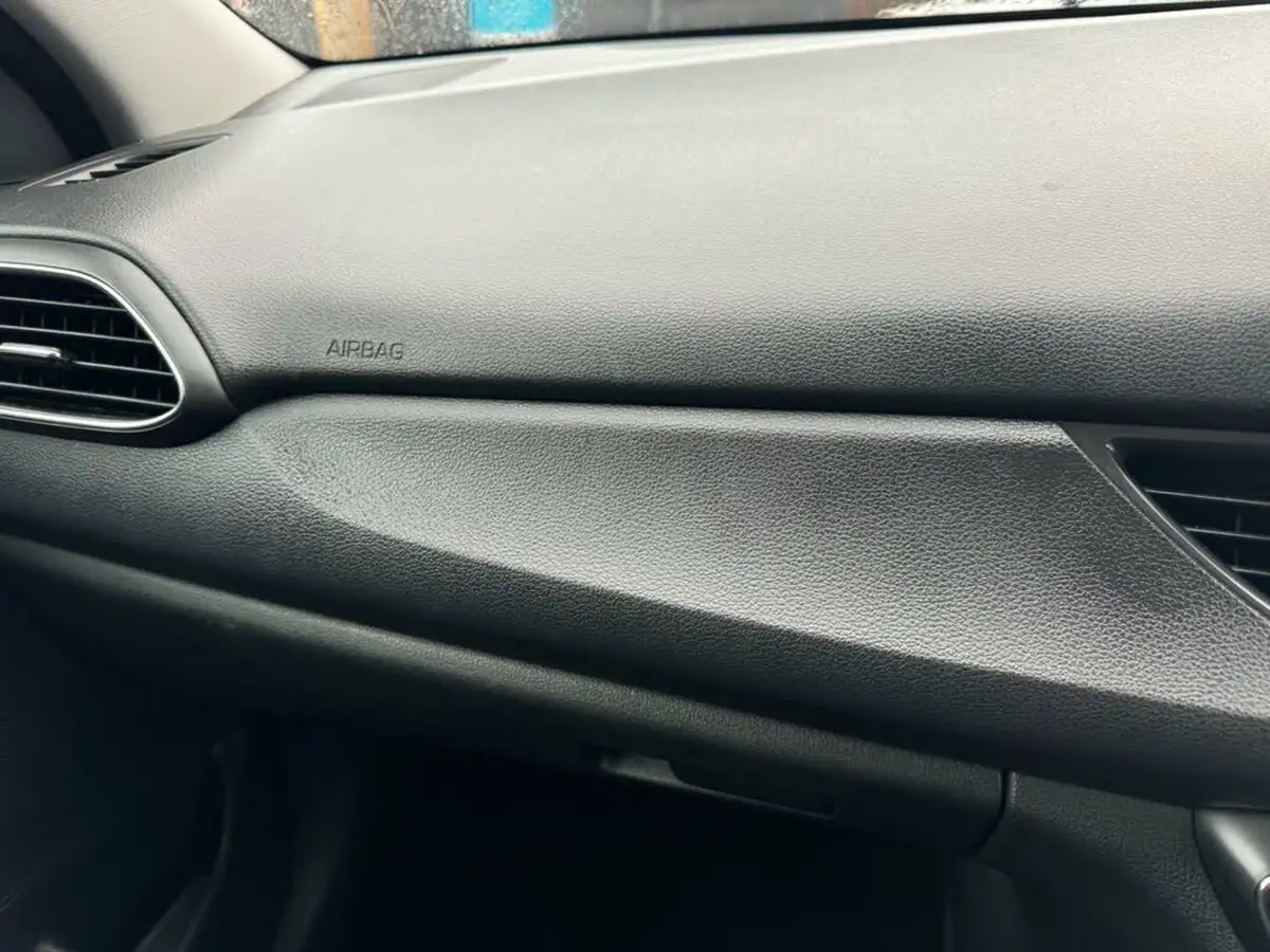 2018-hyundai-i30-10-t-gdi-se-nav-hatchback-big-37