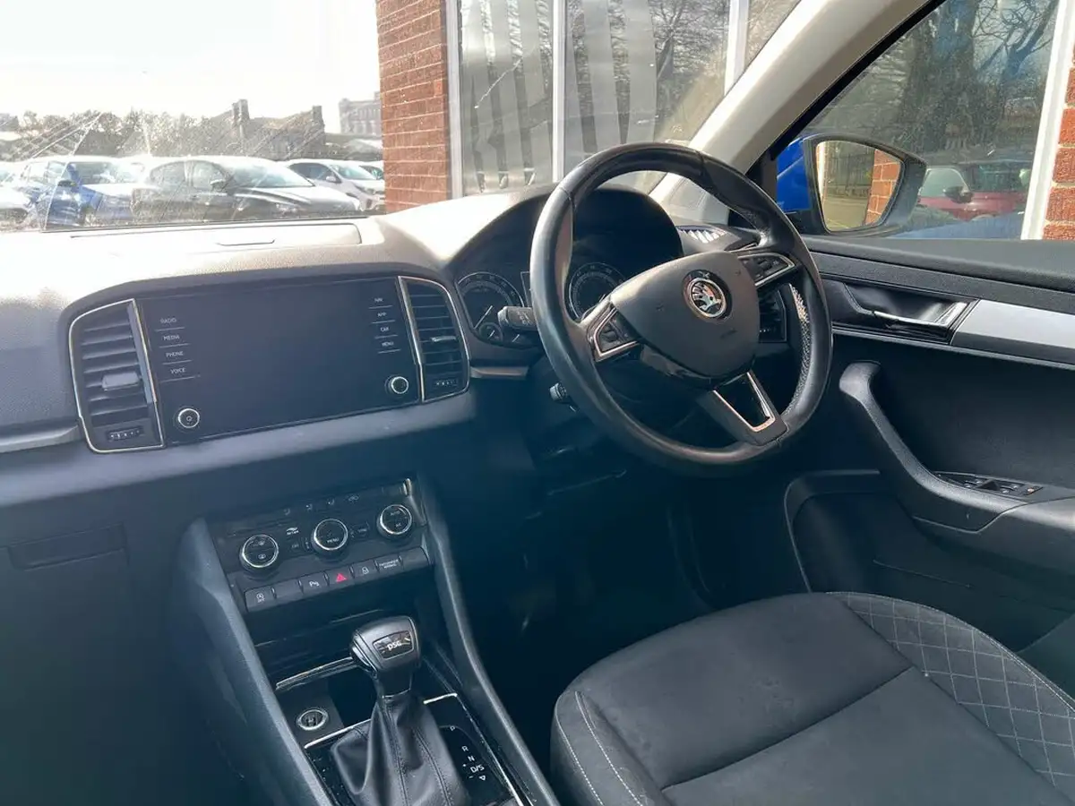 2019-skoda-karoq-16tdi-se-technology-dsg-big-9