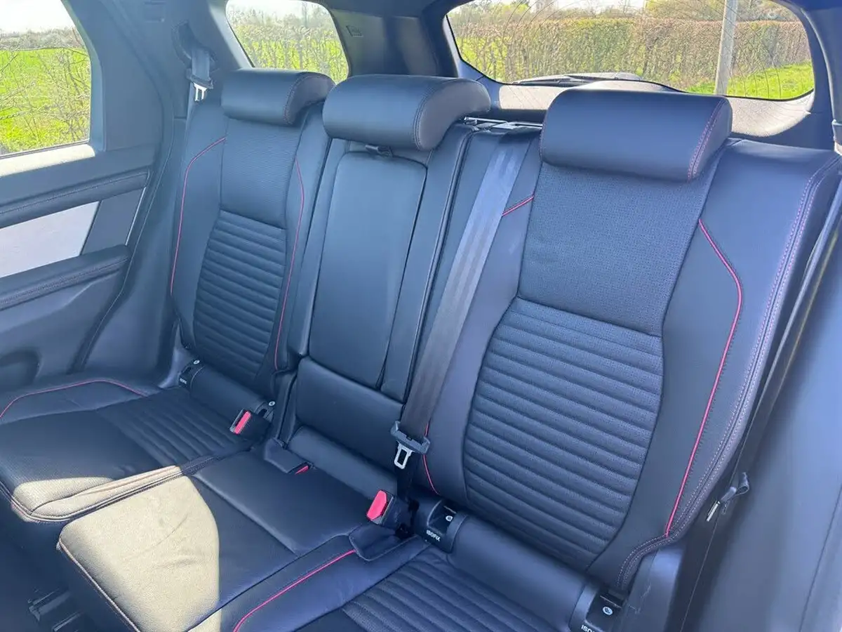 2021-land-rover-discovery-sport-20-p200-r-dynamic-s-plus-big-15