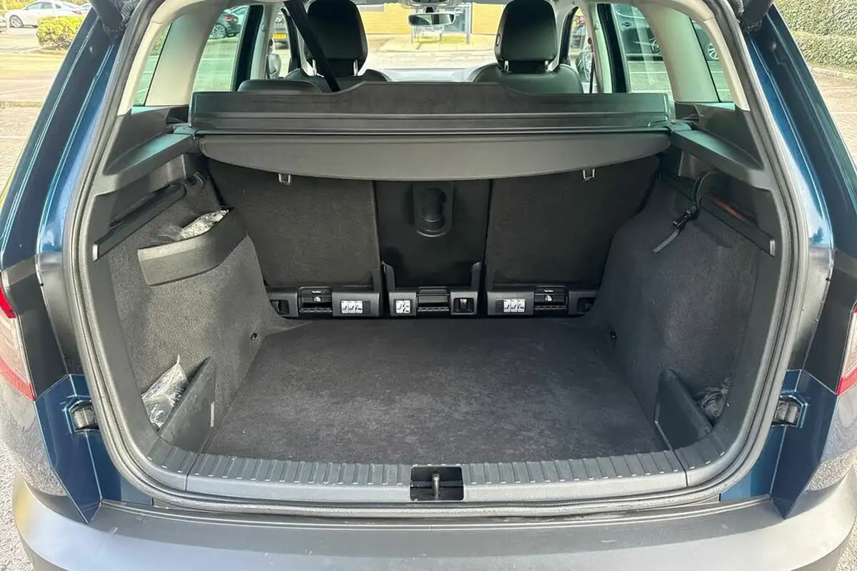 2020-skoda-karoq-15-tsi-se-l-dsg-big-7