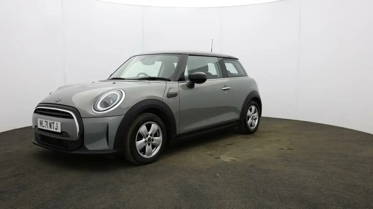 2021-mini-cooper-15-cooper-classic-hatchback-3d-big-2