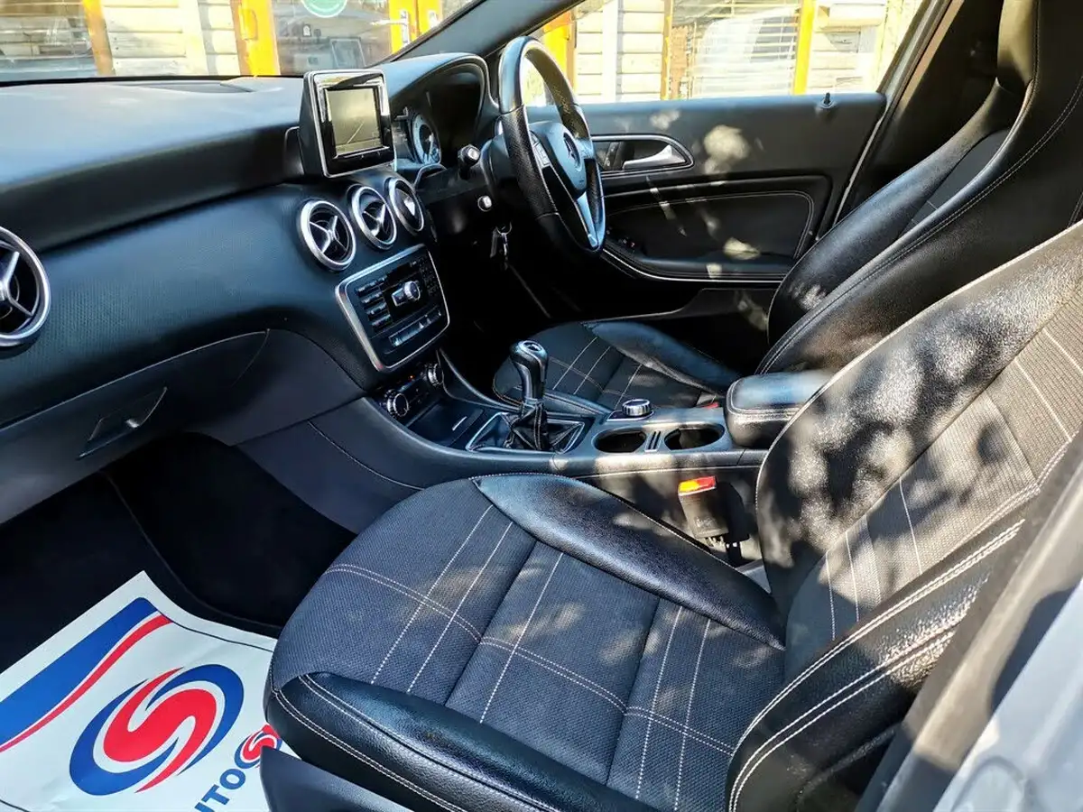 2015-mercedes-benz-a-class-15cdi-a180-sport-big-12