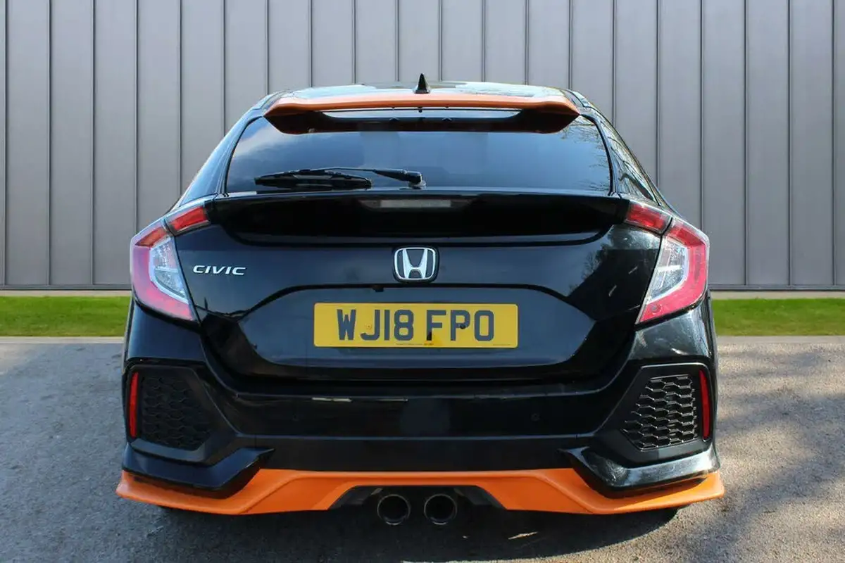 2018-honda-civic-15-vtec-turbo-sport-ss-big-5