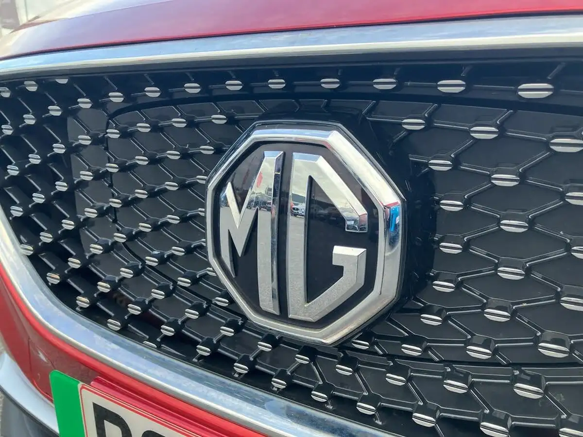 2020-mg-zs-suv-e-exclusive-ev-big-33