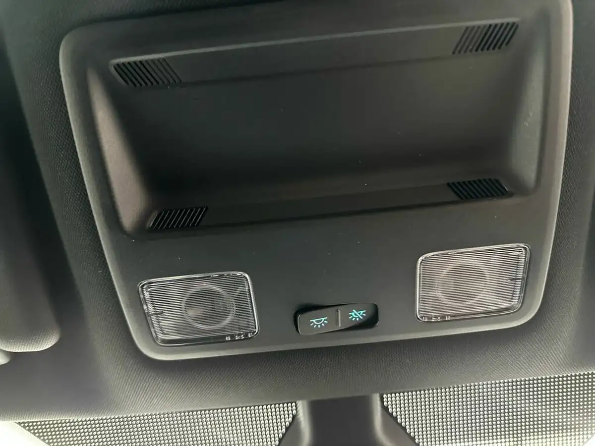 2023-ford-fiesta-10t-st-line-x-125ps-hybrid-mhev-powershift-big-28