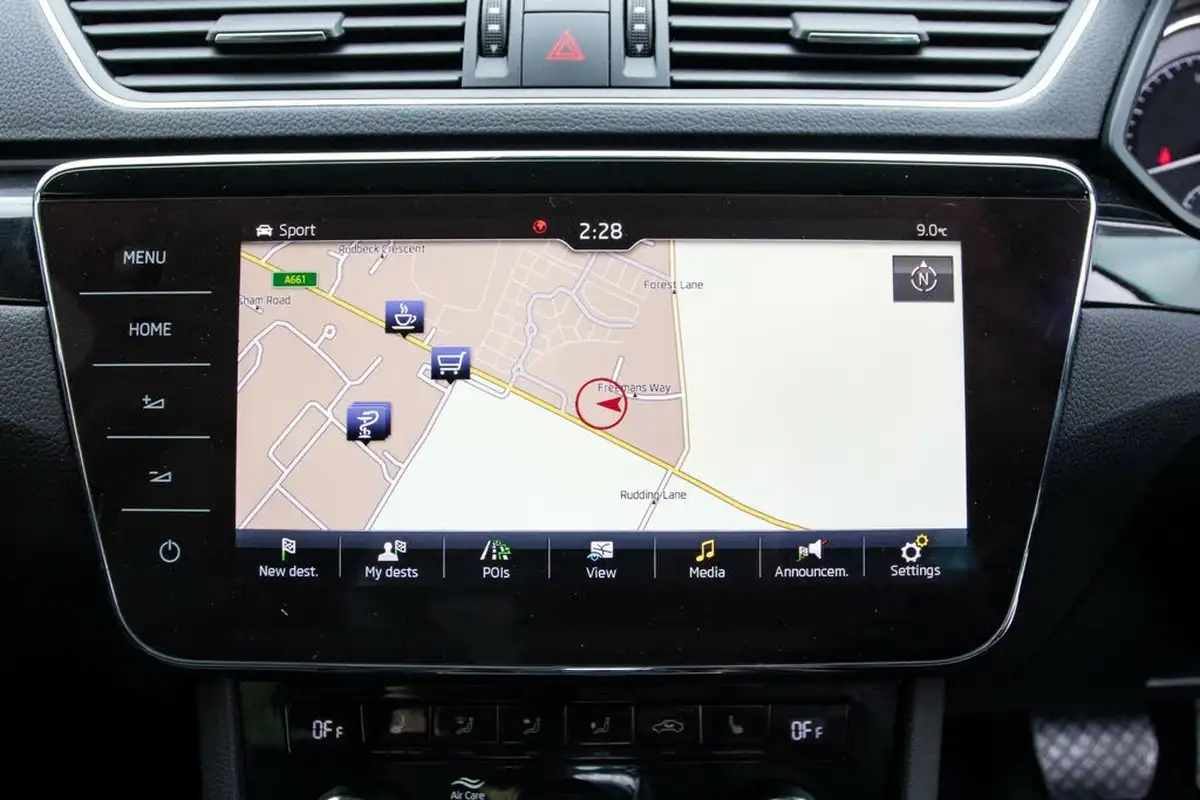 2018-skoda-superb-20-tsi-laurin-klement-280ps-4x4-ss-hatchback-big-26
