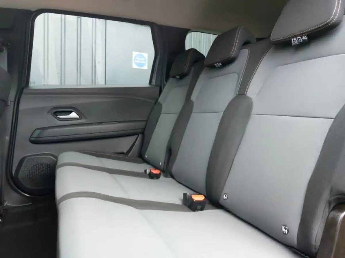 2024-dacia-jogger-16-tce-extreme-big-5