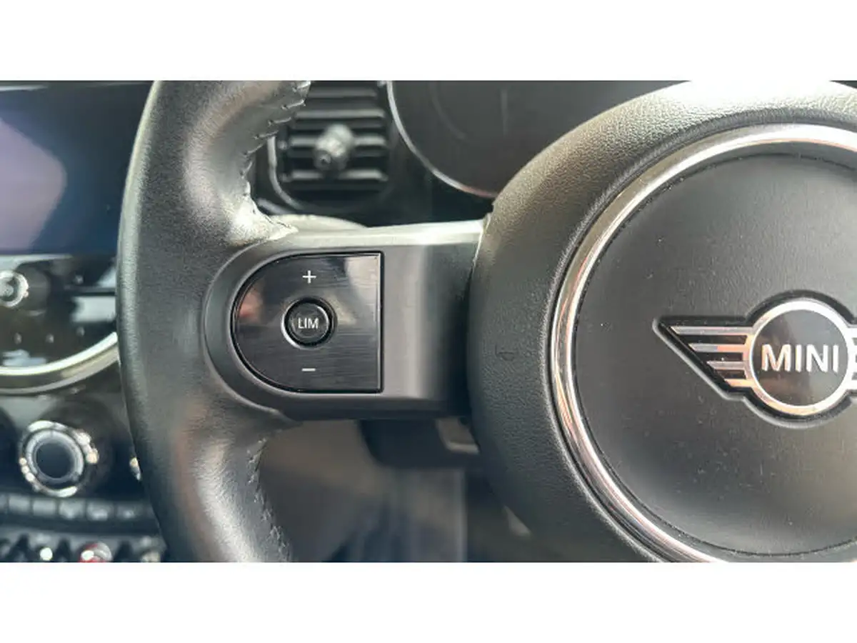 2021-mini-cooper-15-cooper-classic-hatchback-3d-big-16