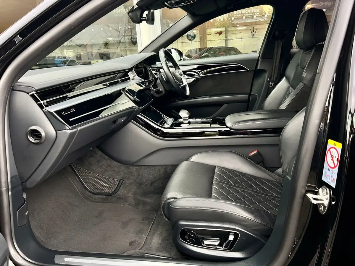 2021-audi-a8-30-55-tfsi-black-edition-big-11