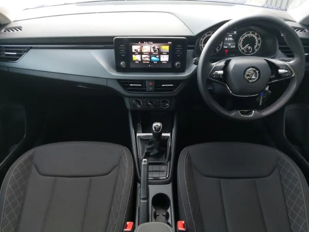 2022-skoda-scala-10-tsi-se-95ps-big-2