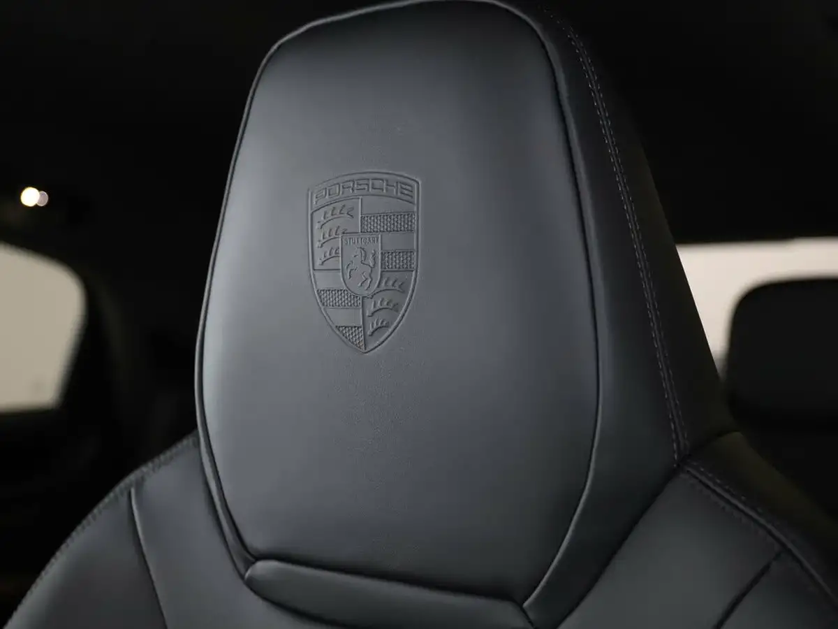 2025-porsche-cayenne-40-v8-s-coupe-big-18