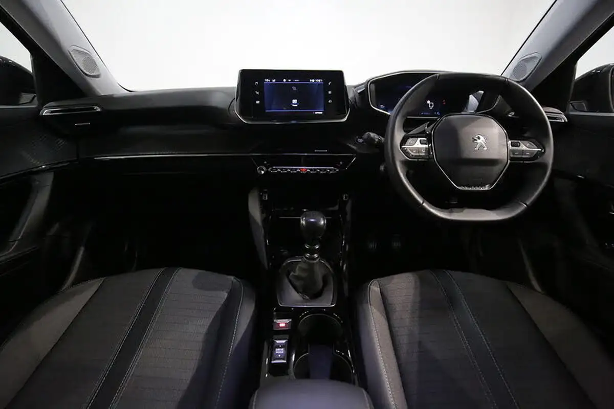 2021-peugeot-2008-suv-12-puretech-allure-premium-100bhp-big-24
