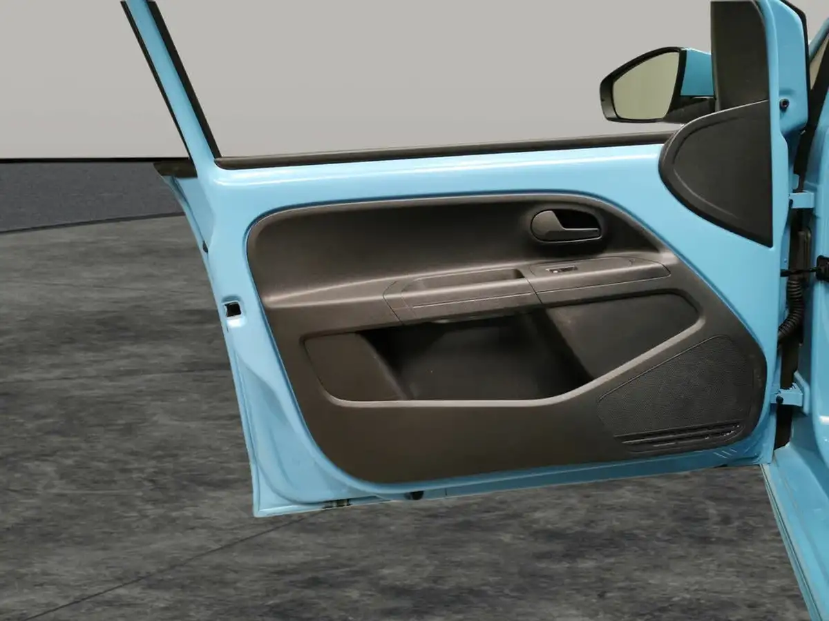 2022-volkswagen-up-e-e-up-big-22