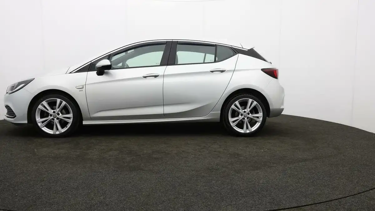 2018-vauxhall-astra-14i-16v-turbo-sri-vx-line-nav-big-61