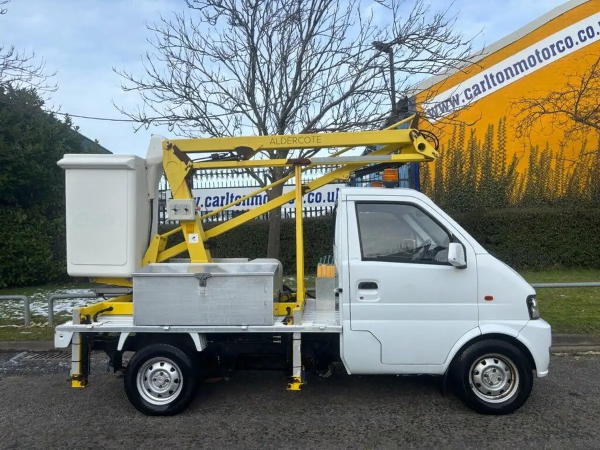 2015-dfsk-loadhopper-13-window-van-big-8