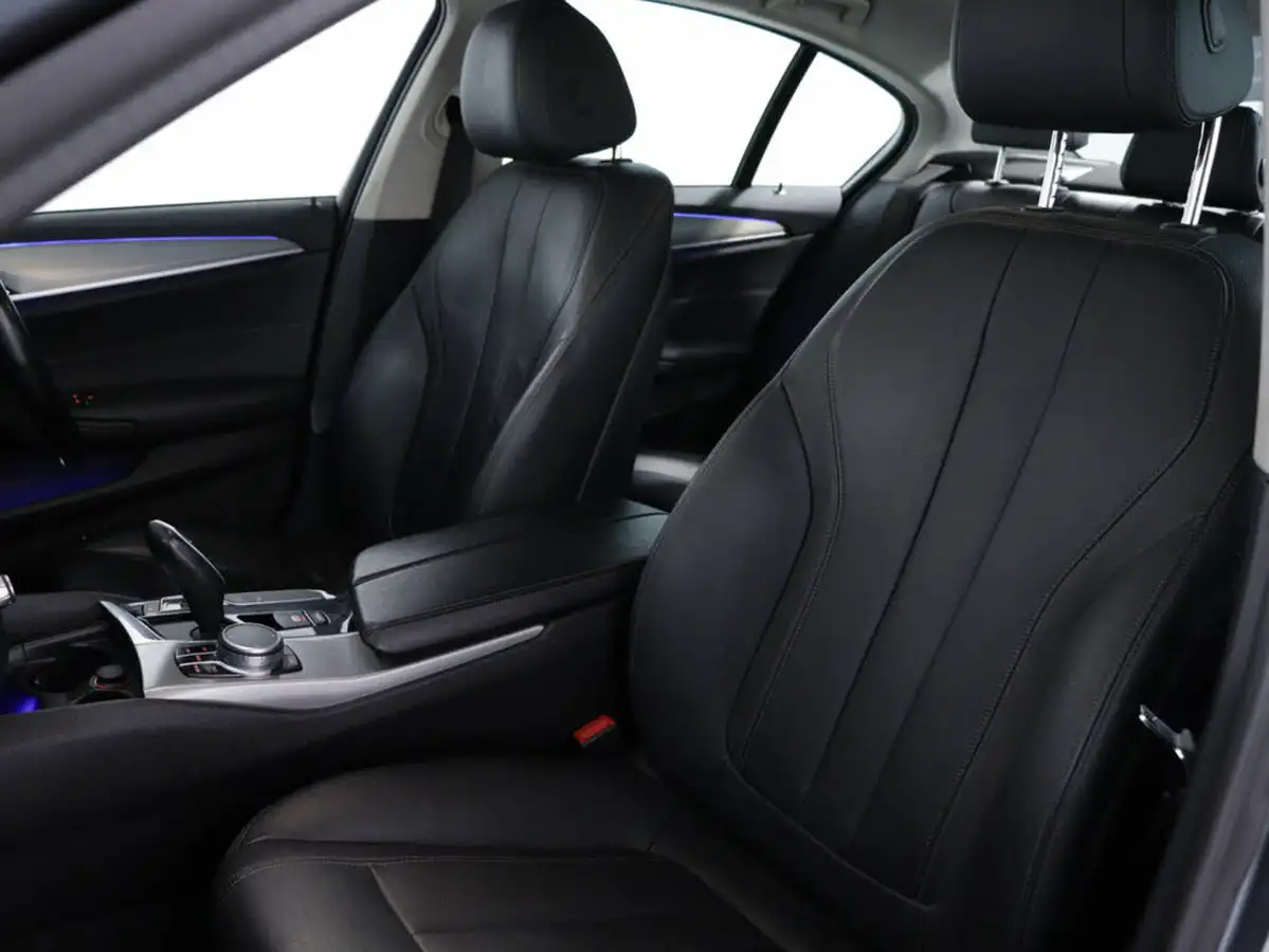 2019-bmw-5-series-20-530e-se-auto-big-35