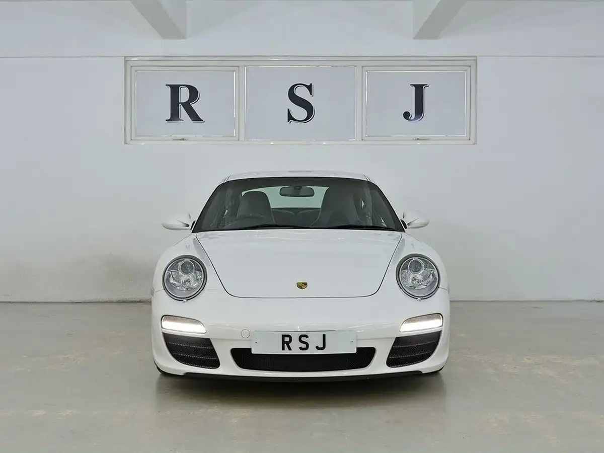 2010-porsche-911-38-carrera-4-s-coupe-big-7