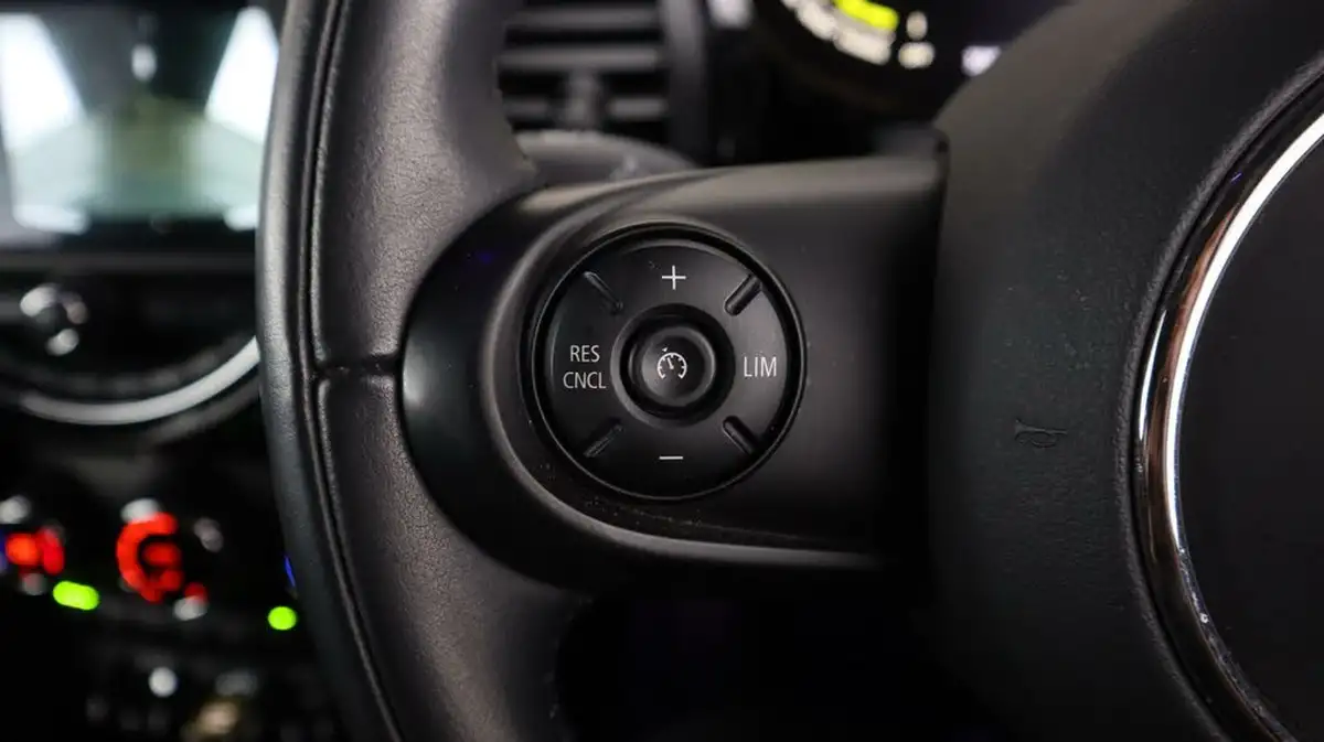 2020-mini-cooper-e-cooper-s-2-big-23