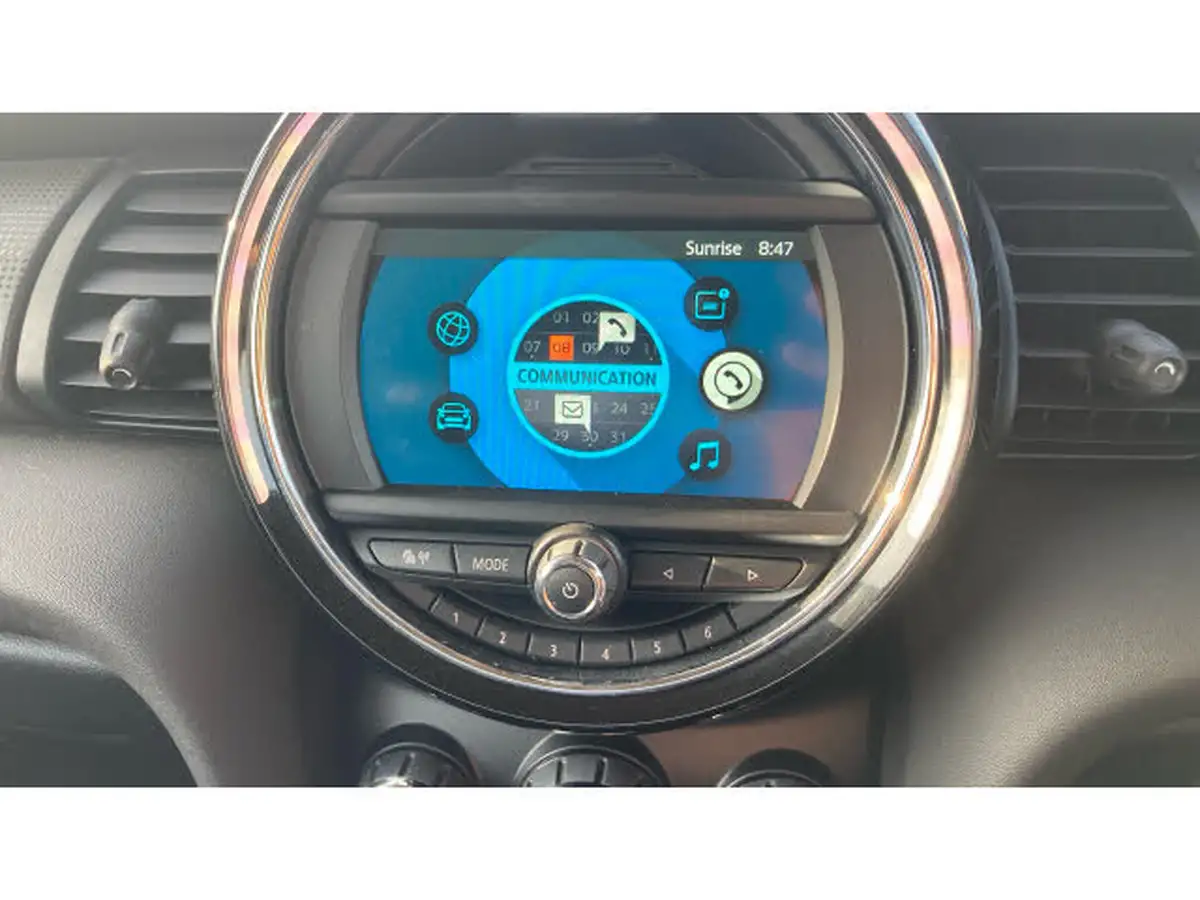 2019-mini-cooper-15-cooper-classic-hatchback-5d-big-49