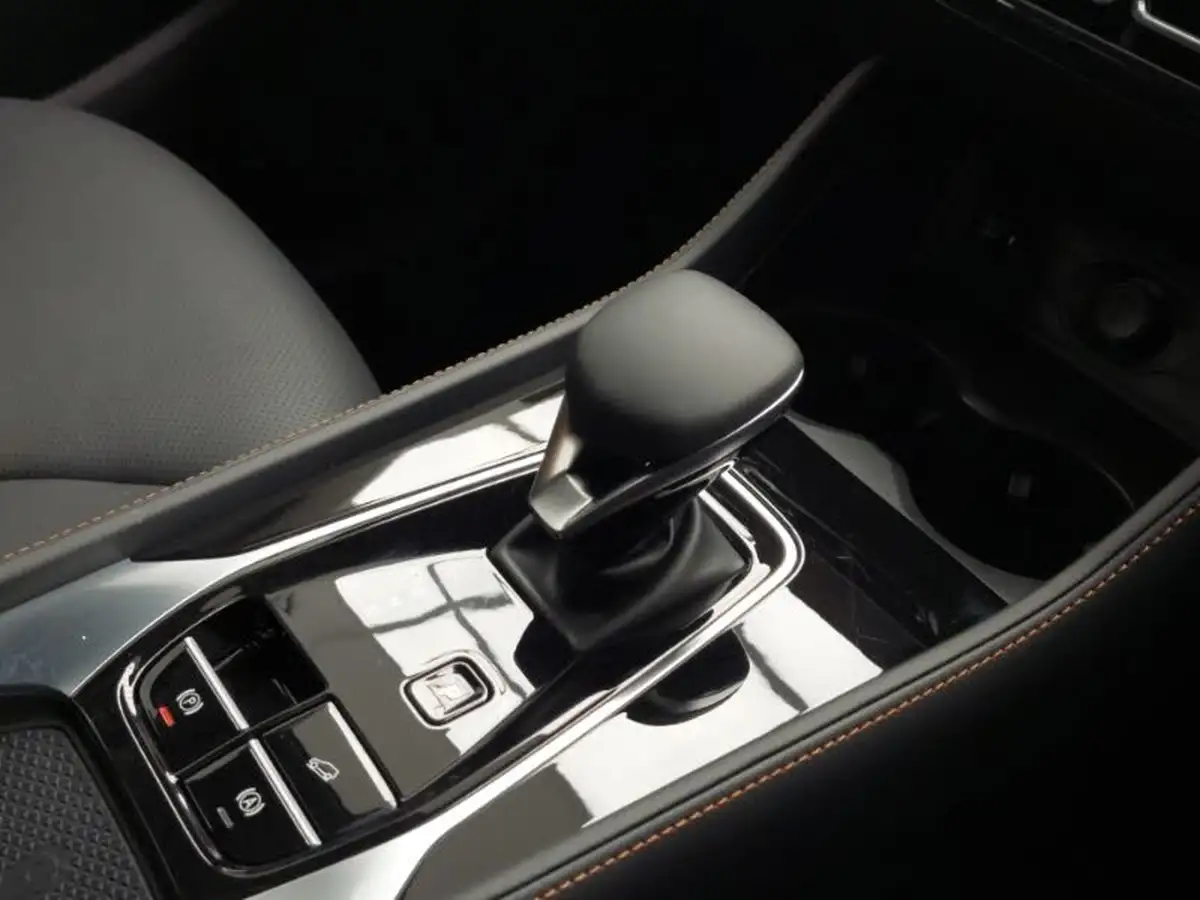 2024-mg-hs-15t-gdi-trophy-273ps-plug-in-hybrid-1496cc-auto-big-16