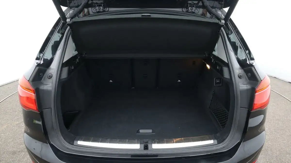 2019-bmw-x1-20-sdrive-20i-xline-sdrive20i-big-17