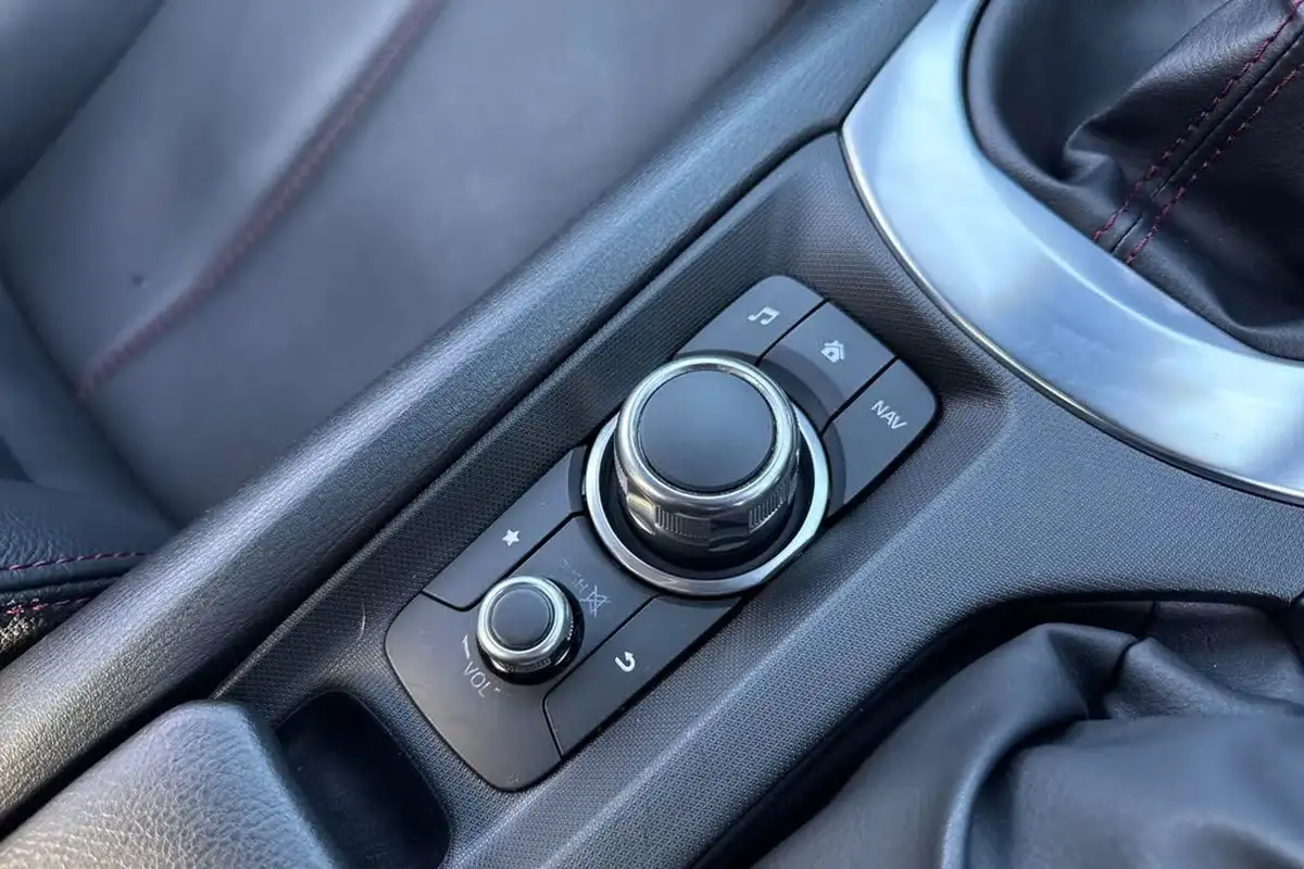 2018-mazda-mx-5-15-sport-rf-big-52