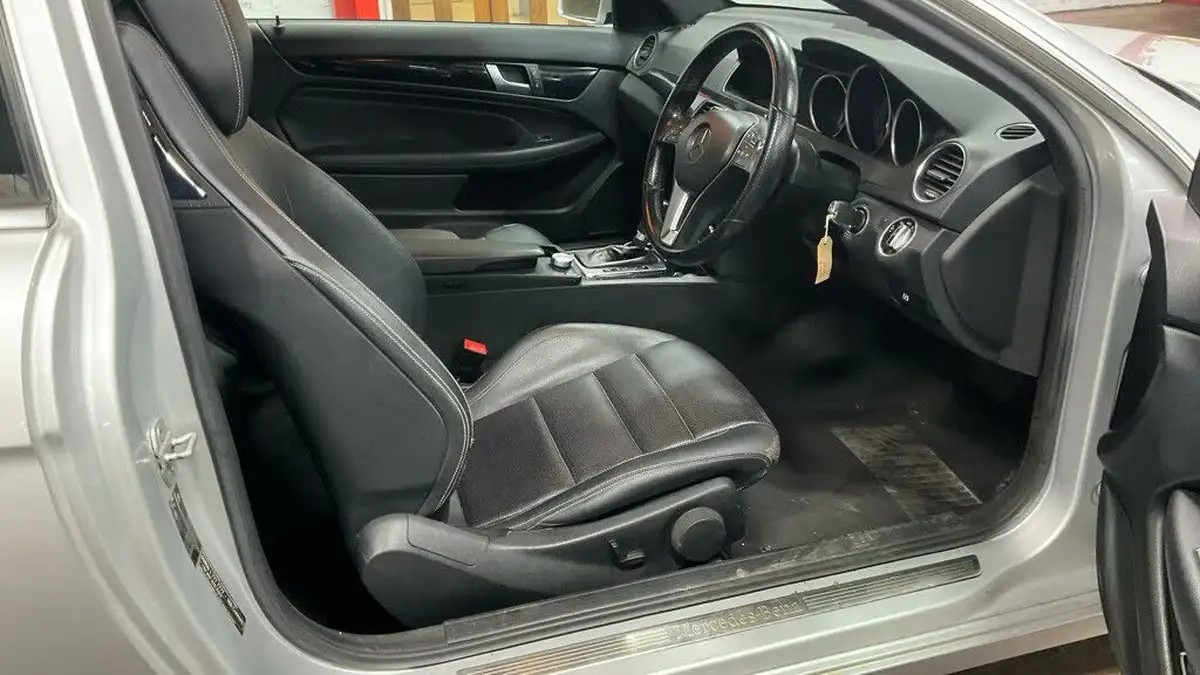 2013-mercedes-benz-c-class-21cdi-c220-cdi-executive-se-170bhp-cdi-coupe-2d-7g-tronic-plus-big-8