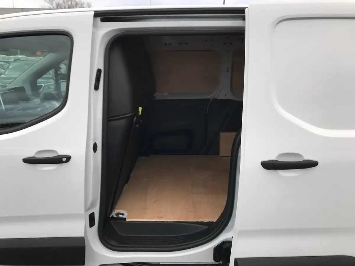 2023-peugeot-partner-15-bluehdi-1000-professional-premium-100pseu6d-big-5