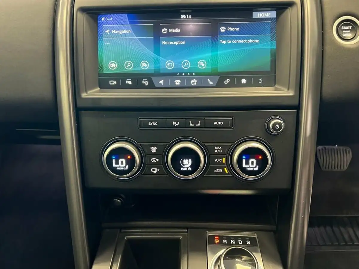 2019-land-rover-discovery-30-sd6-landmark-big-14