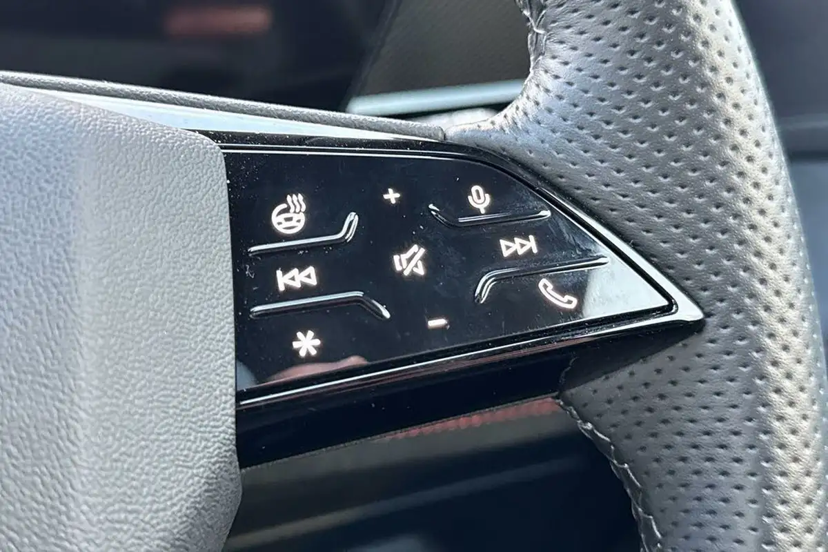 2024-audi-sq6-e-tron-e-launch-edition-big-38
