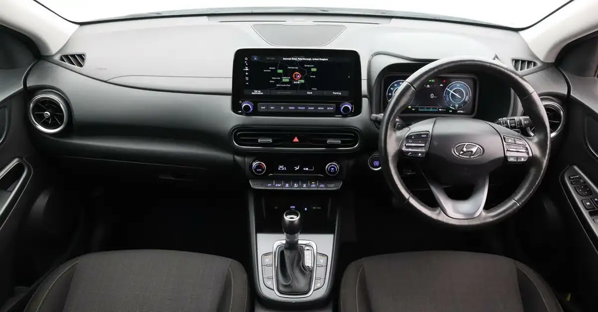 2022-hyundai-kona-16-gdi-premium-big-13