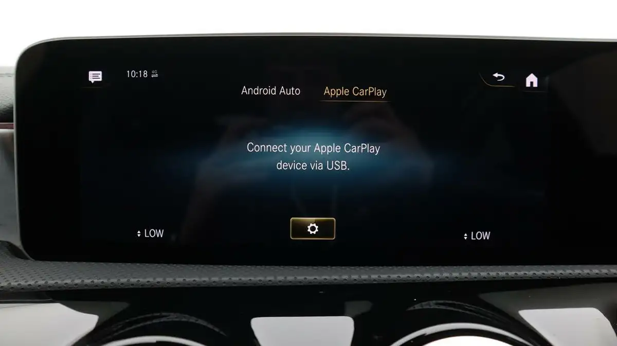 2020-mercedes-benz-cla-13-cla-180-amg-line-premium-plus-coupe-4d-big-25