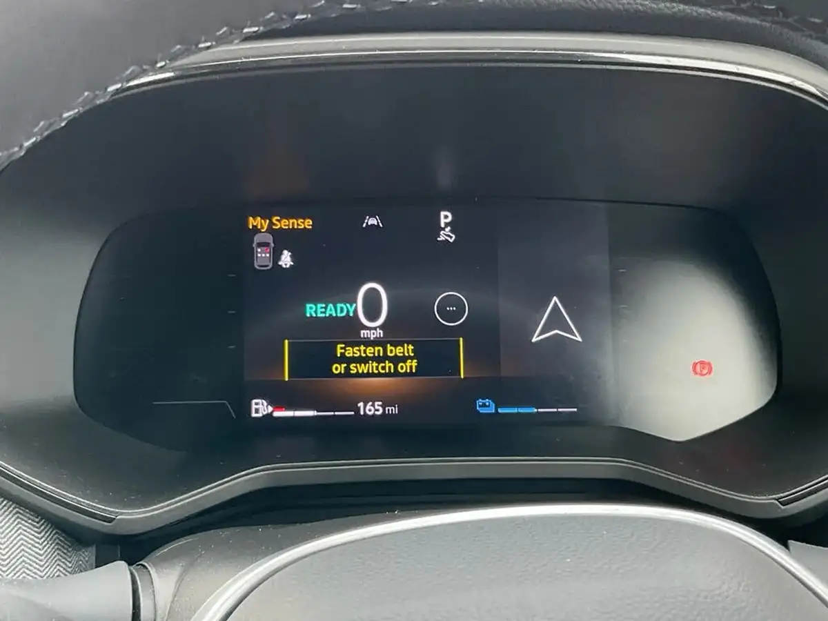 2024-renault-clio-16-techno-big-10